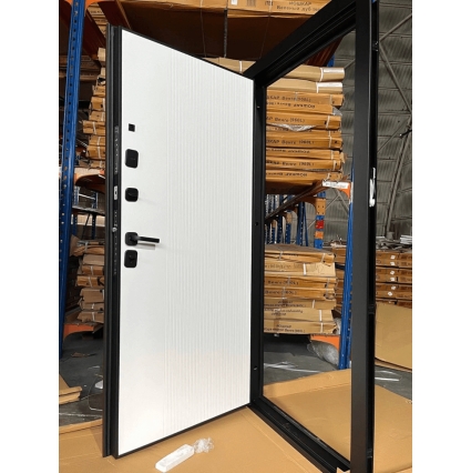 Входная дверь 9 Вертикаль (Муар черный - Грецкий Орех/ Меламин Эмалит белый)